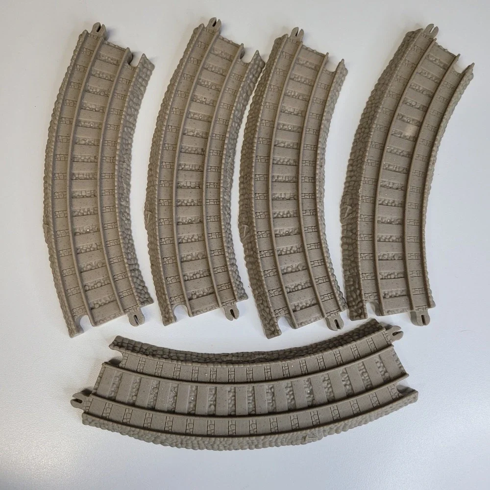 Thomas and Friends Wooden Railway Curved Track Pieces Lot of 5 Replacement Parts